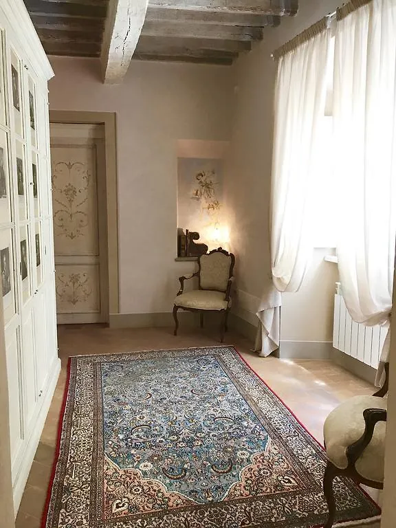 *** Bed & Breakfast La Corte Di Ambra Cortona Italy